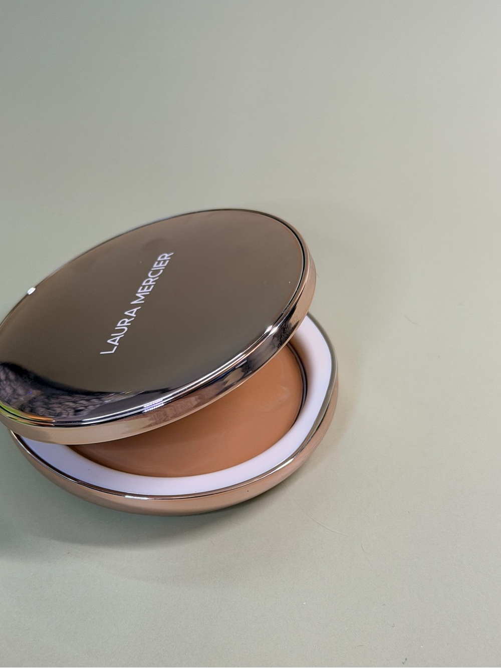laura mercier Cream Foundation Compact —03 shade